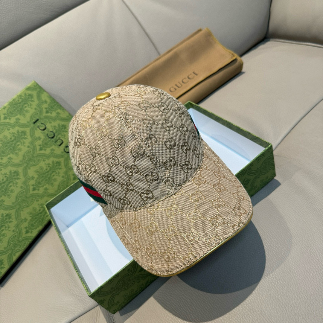 
配盒子布袋，Gucci(古奇)经典原单棒球帽😍😍金丝logo。专柜11开模订制，最高版本，原版帆布料+