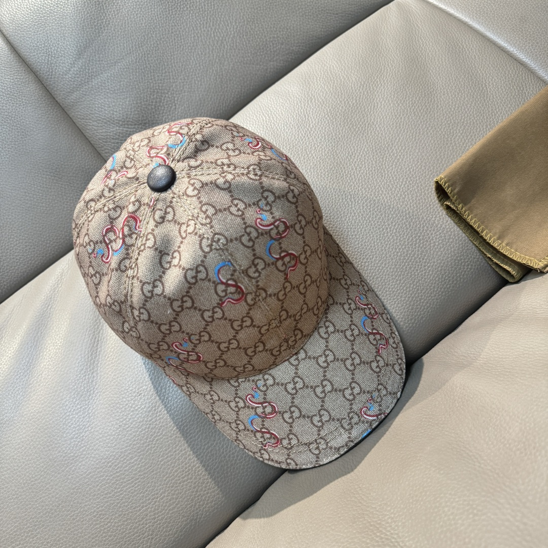 
配包装布袋，Gucci古奇新款原单棒球帽， 蛇年限定款，狂蛇双G提花，专柜11开模订制，完美对花，原版