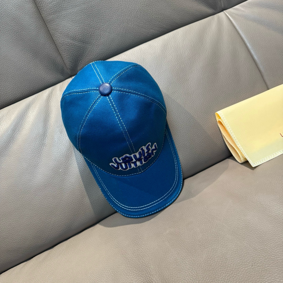 
配盒子布袋，LV(路易威登)新款原单棒球帽，LV刺绣，专柜11开模订制，原版帆布面料+头层牛皮，精细刺