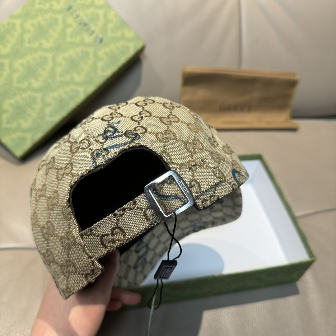 
配包装布袋，Gucci古奇新款原单棒球帽， 蛇年限定款，狂蛇双G提花，专柜11开模订制，完美对花，原版