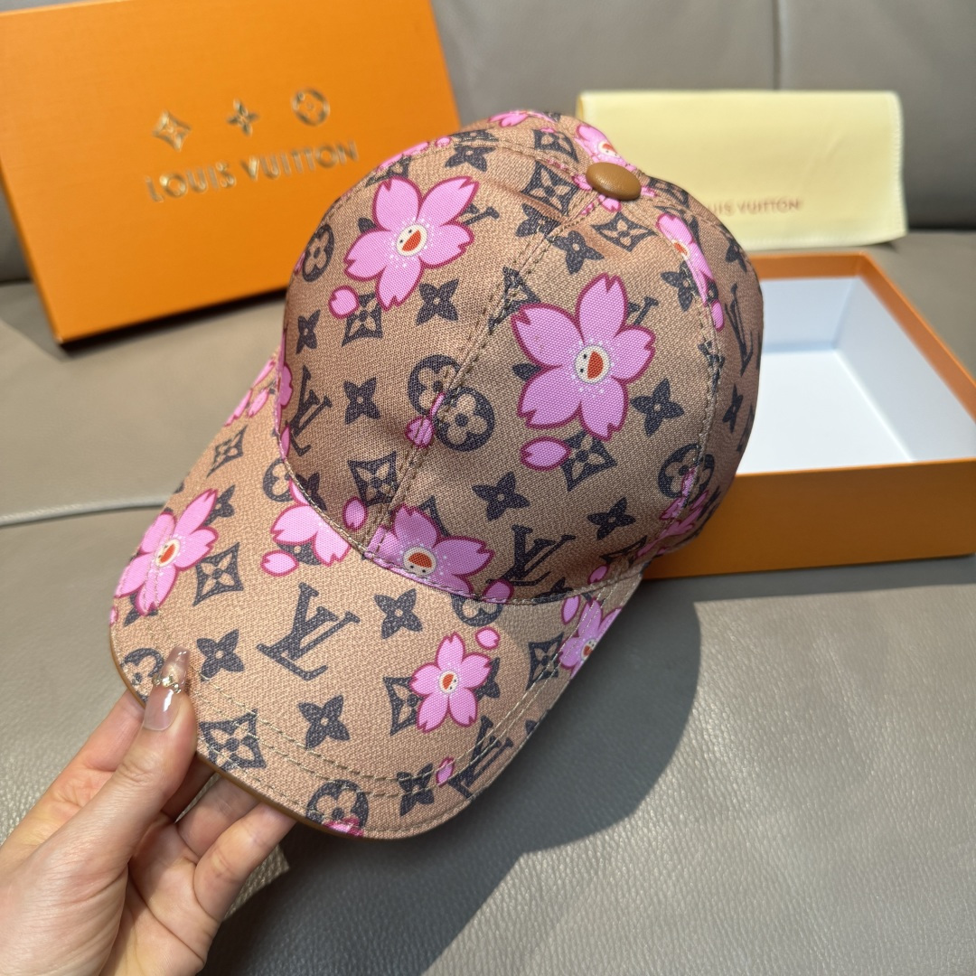 
LV x TM MONOGRAM CHERRY BLOSSOM 印花棒球帽出货啦