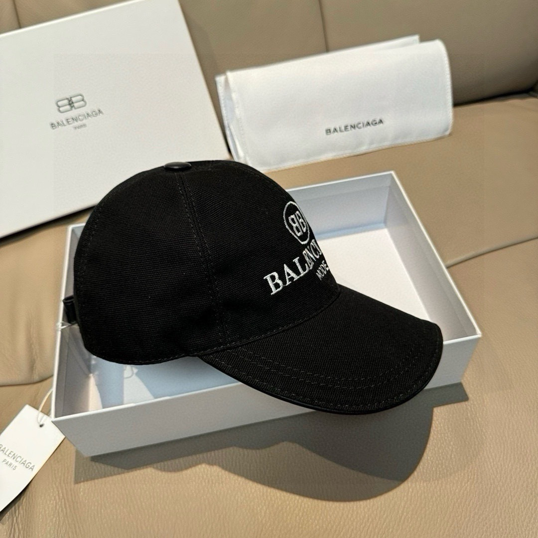 
配盒子布袋，Balenciaga（巴黎世家）新款原单棒球帽，11开模订制，全新立体刺绣，精致无暇！原版