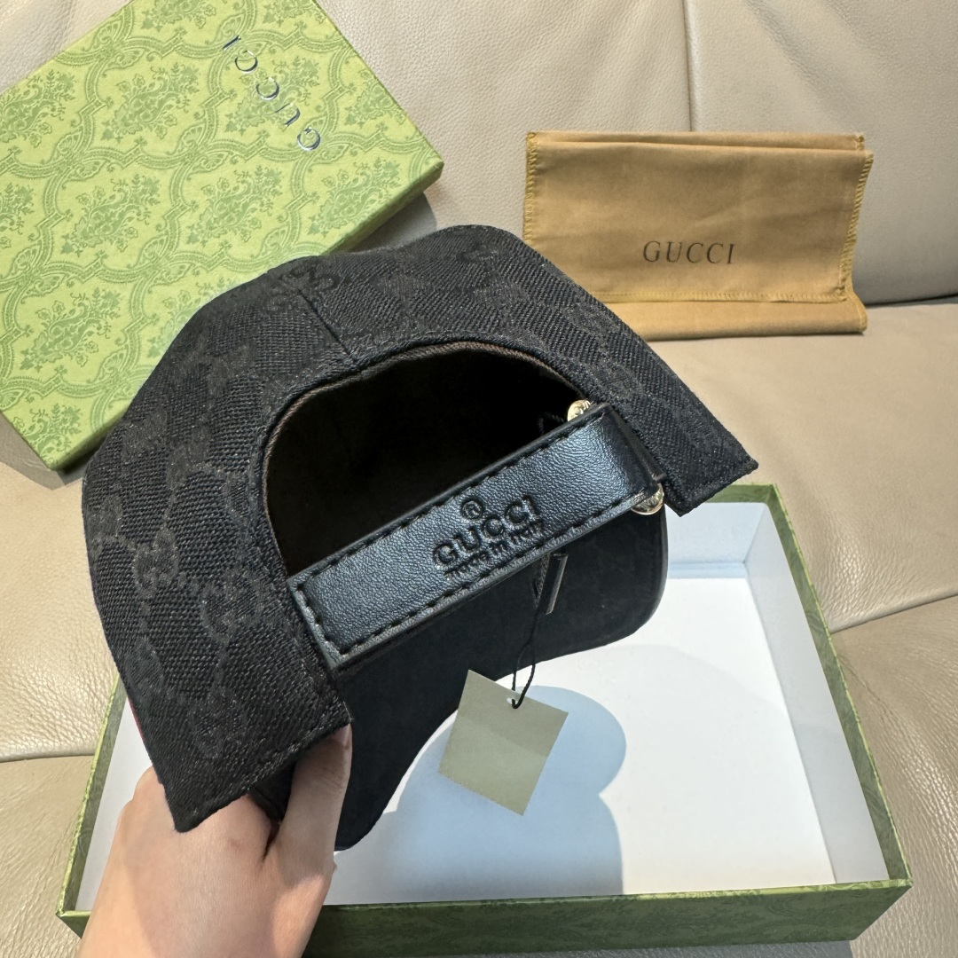 
配盒子布袋，Gucci(古奇)新款原单棒球帽， 虎头织带，11开模订制，重工刺绣，细节可媲美专柜，原版