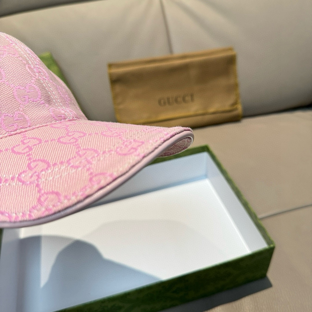 
万年经典款出货！
配盒子布袋，Gucci(古奇)经典原单棒球帽😍😍小蜜蜂，专柜11开模订制，最高版本，