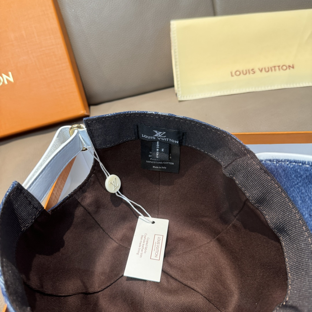 
配盒子布袋，LV路易威登新款原单棒球帽，LV牛仔提花，专柜11开模订制，原版帆布面料+头层牛皮，轻盈透