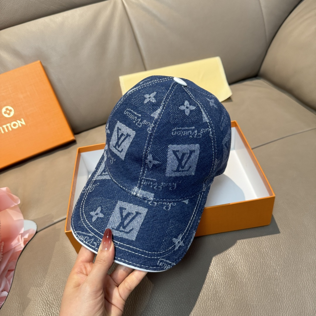 
配盒子布袋，LV路易威登新款原单棒球帽，LV牛仔提花，专柜11开模订制，原版帆布面料+头层牛皮，轻盈透