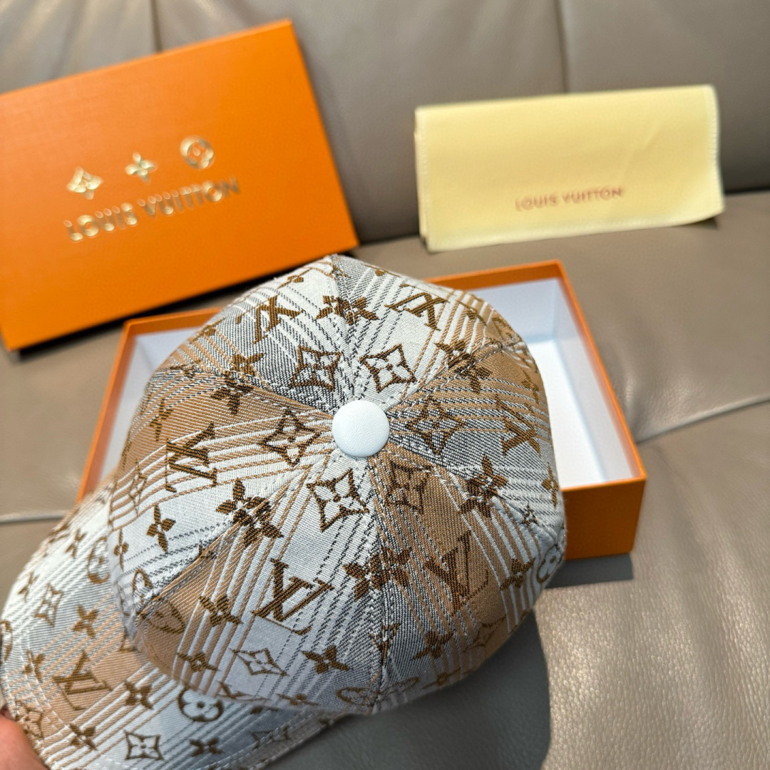
配盒子布袋，LV路易威登新款原单棒球帽，LV渐变提花，专柜11开模订制，原版帆布面料+头层牛皮，轻盈透