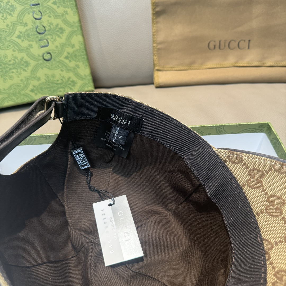 
配盒子布袋，Gucci(古奇)新款原单棒球帽， 北面刺绣！专柜11，进口帆布+头层牛皮，代购热门，男女