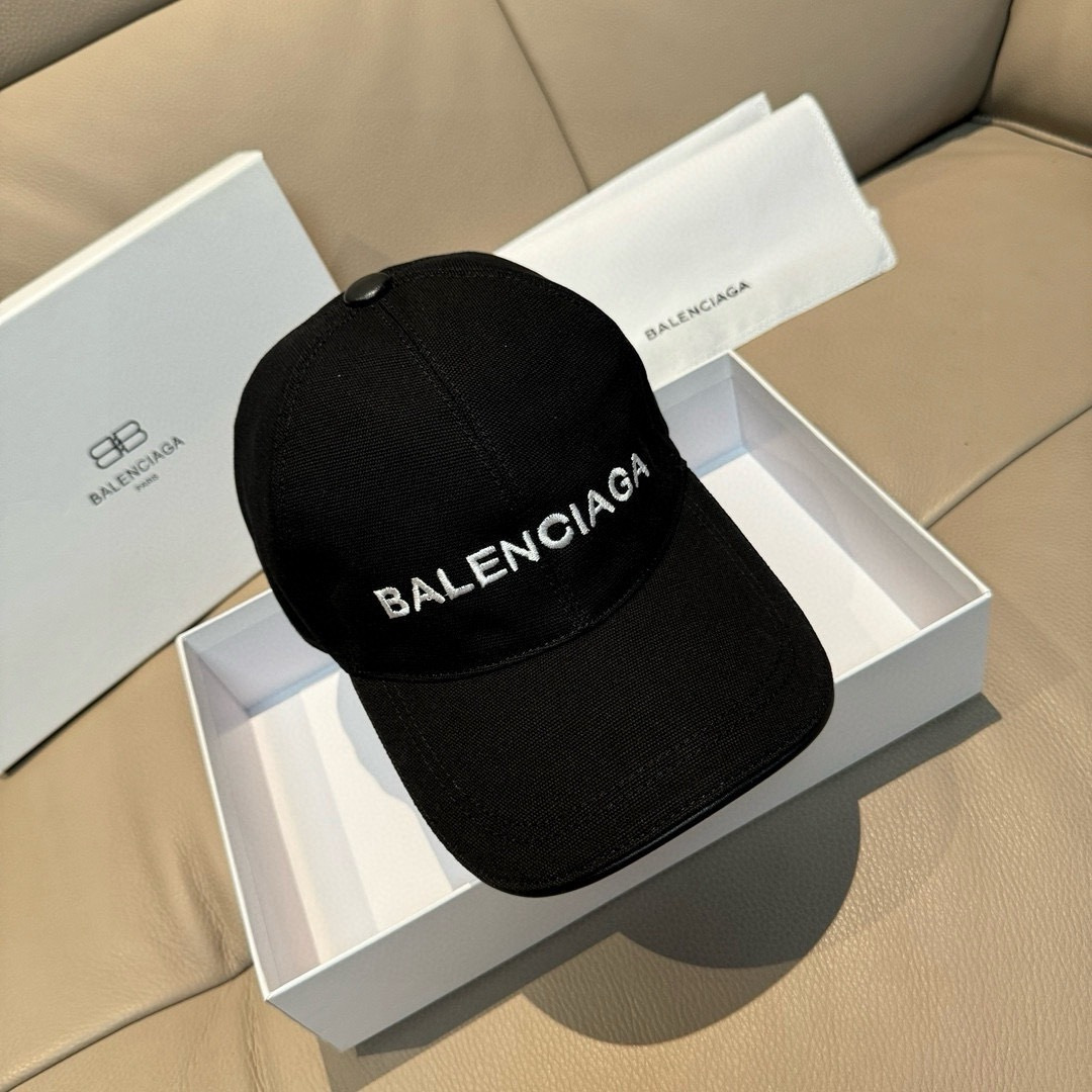 
配盒子布袋，Balenciaga（巴黎世家）经典原单棒球帽，11开模订制，全新立体刺绣，精致无暇！原版