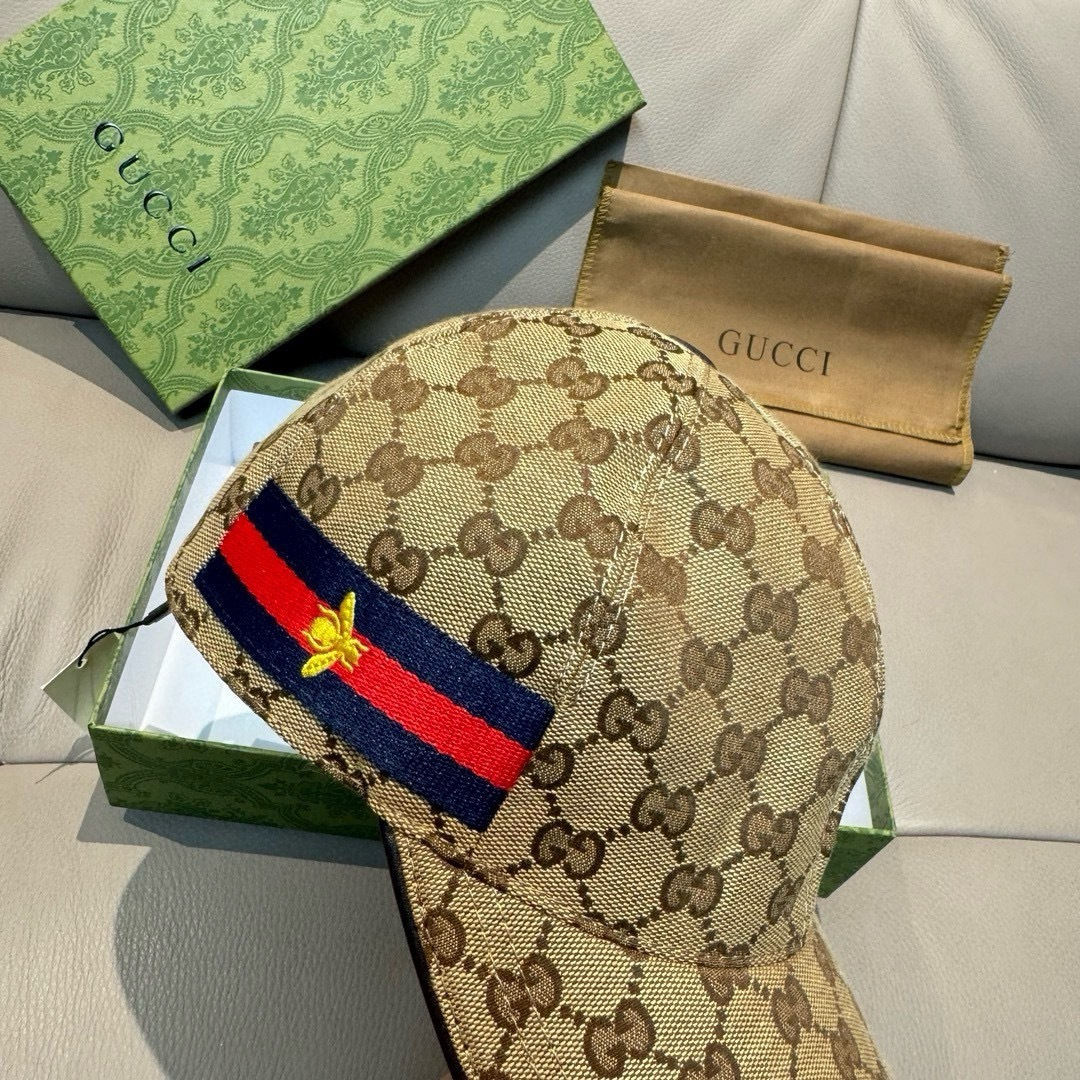 
万年经典款出货！
配盒子布袋，Gucci(古奇)经典原单棒球帽，蜜蜂织带，专柜11开模订制，最高版本，