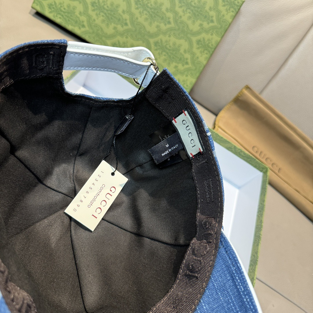 
配包装布袋，Gucci古奇新款原单棒球帽， 大双G，专柜11开模订制，完美对花，原版帆布面料+头层牛皮