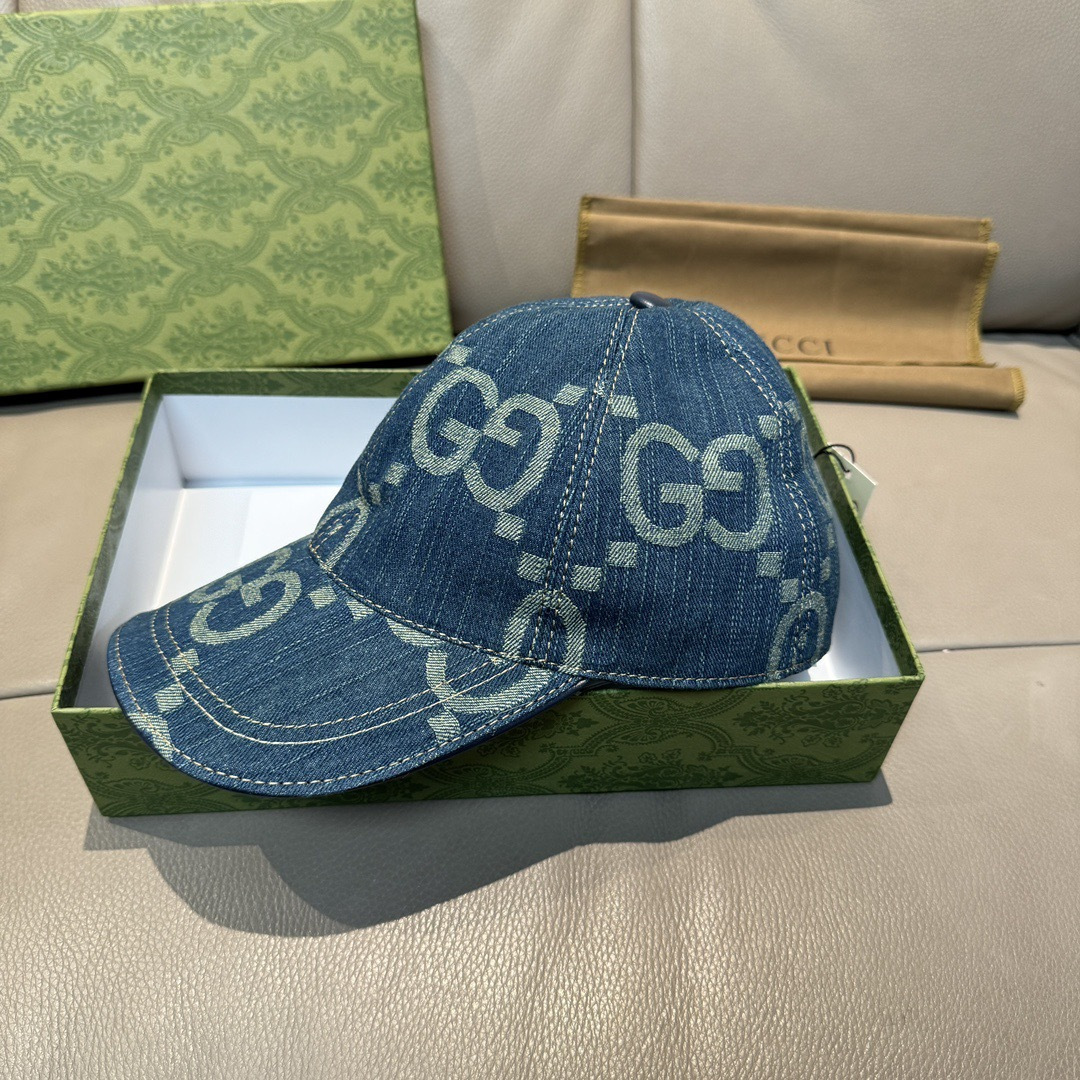 
配包装布袋，Gucci古奇新款原单棒球帽， 大双G，专柜11开模订制，完美对花，原版帆布面料+头层牛皮