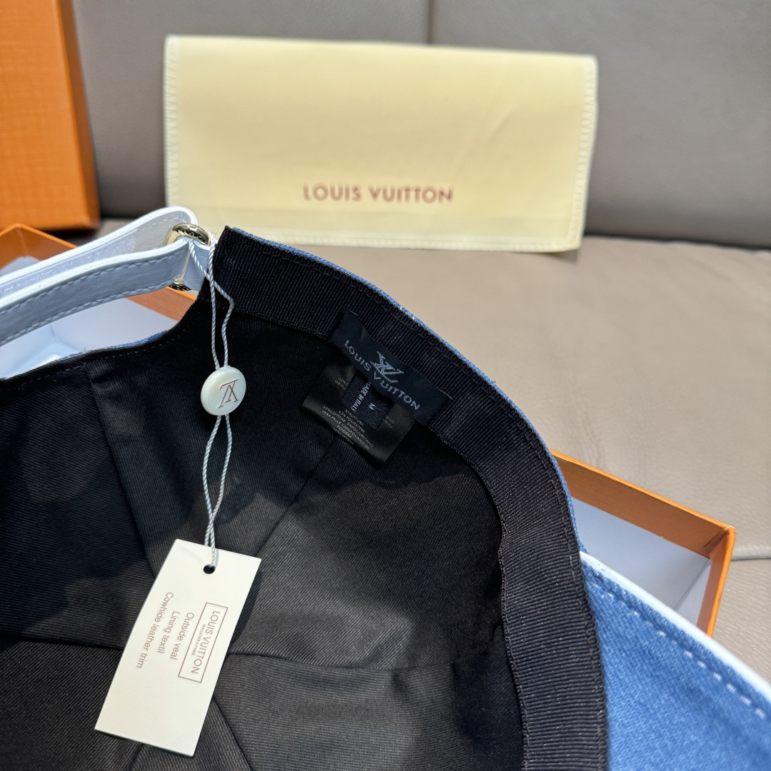 
配盒子布袋，LV(路易威登)新款原单棒球帽，LV刺绣，专柜11开模订制，原版帆布面料+头层牛皮，精细刺