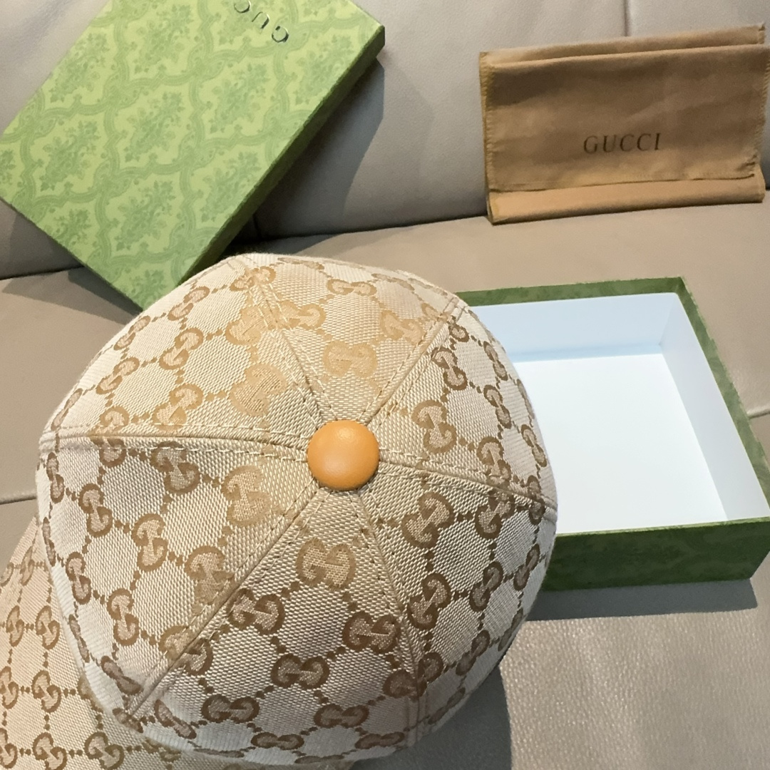 
万年经典款新色出货！
配盒子布袋，Gucci(古奇)经典原单棒球帽😍😍专柜11开模订制，最高版本，原版