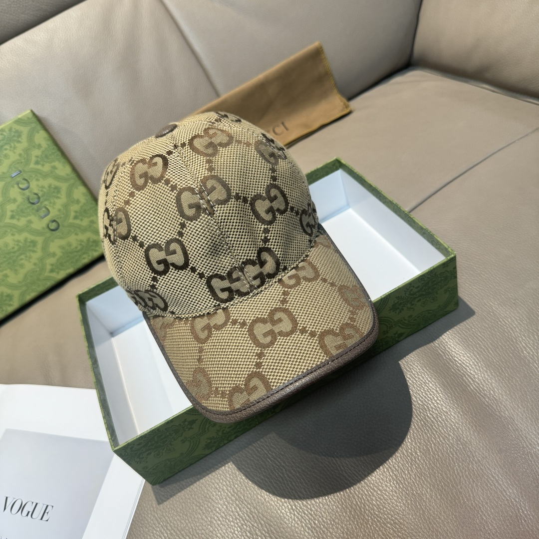 
配包装布袋，Gucci古奇新款原单棒球帽， 大双G，专柜11开模订制，原版帆布面料+头层牛皮，轻盈透气