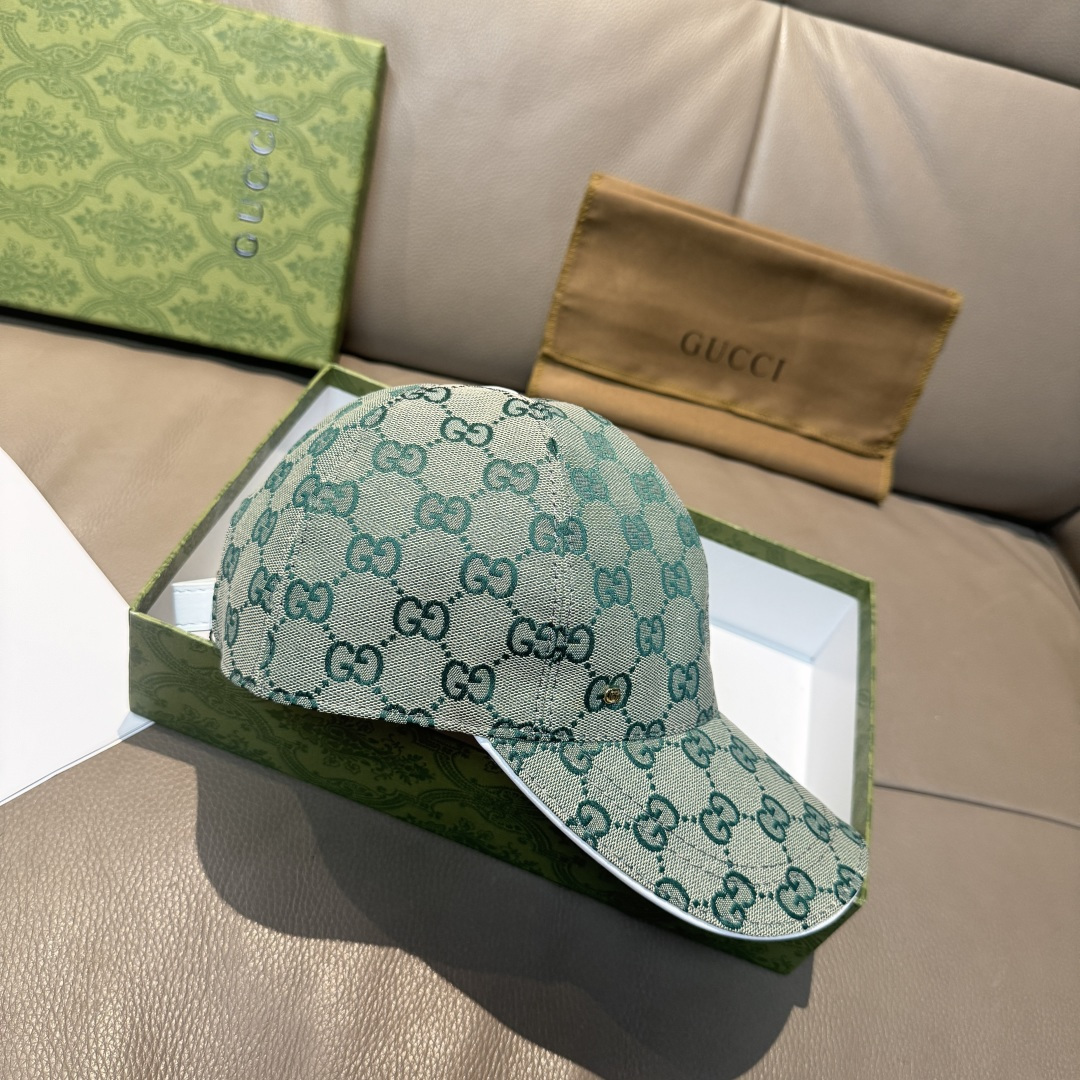 
配包装布袋，Gucci(古奇)新款原单棒球帽， 金属小双G，专柜最新款，11开模订制，正版开模五金，原