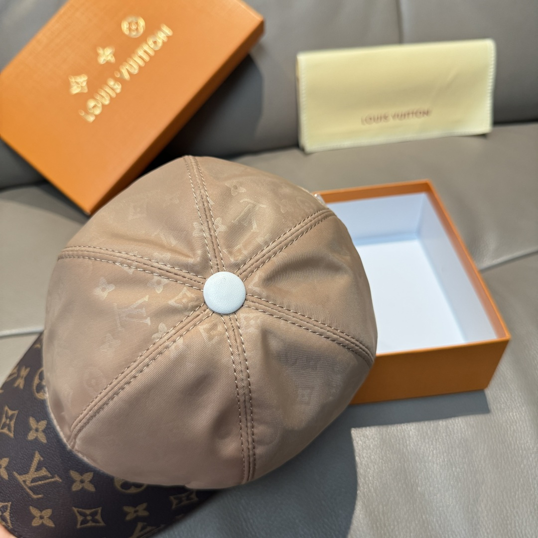 
配盒子布袋，LV(路易威登)新款原单棒球帽，老花拼接，11开模订制，原版印花绸缎面料+专柜老花皮，做工