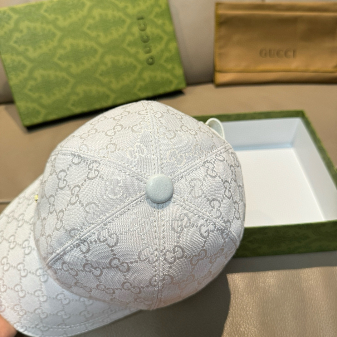 
配包装布袋，Gucci(古奇)新款原单棒球帽， 金属小双G，专柜最新款，11开模订制，正版开模五金，原