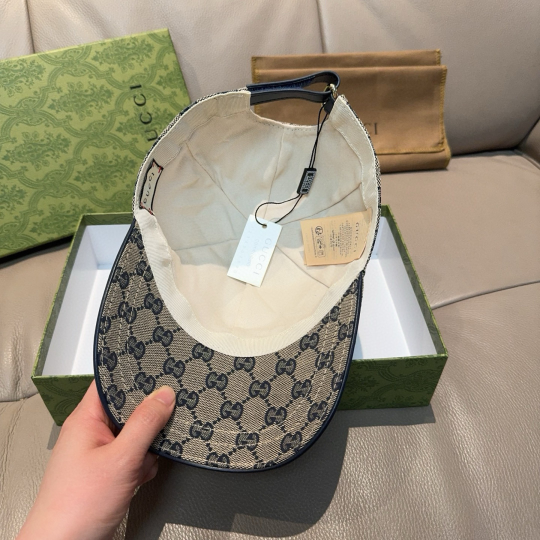 
配包装布袋，Gucci(古奇)新款原单棒球帽， 金属小双G，专柜最新款，11开模订制，正版开模五金，原