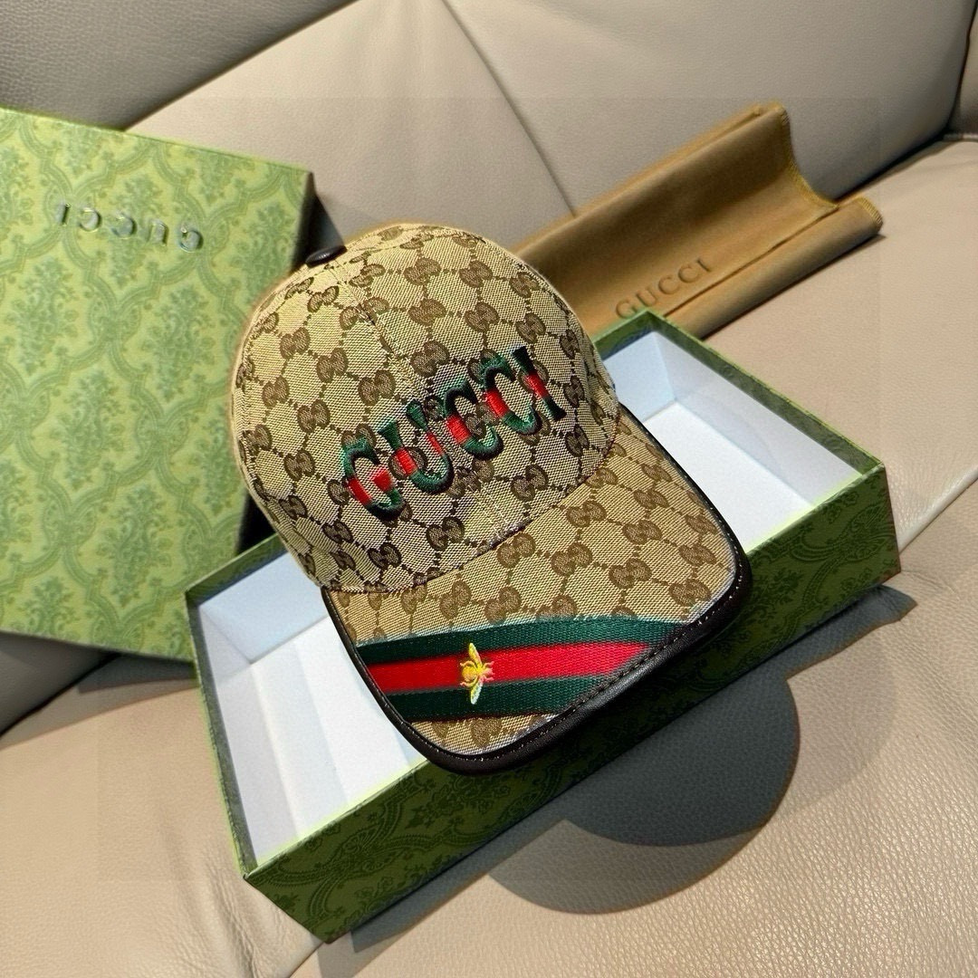 
配盒子布袋，Gucci(古奇)新款原单棒球帽，11开模订制，重工刺绣，细节可媲美专柜，原版帆布料+头层