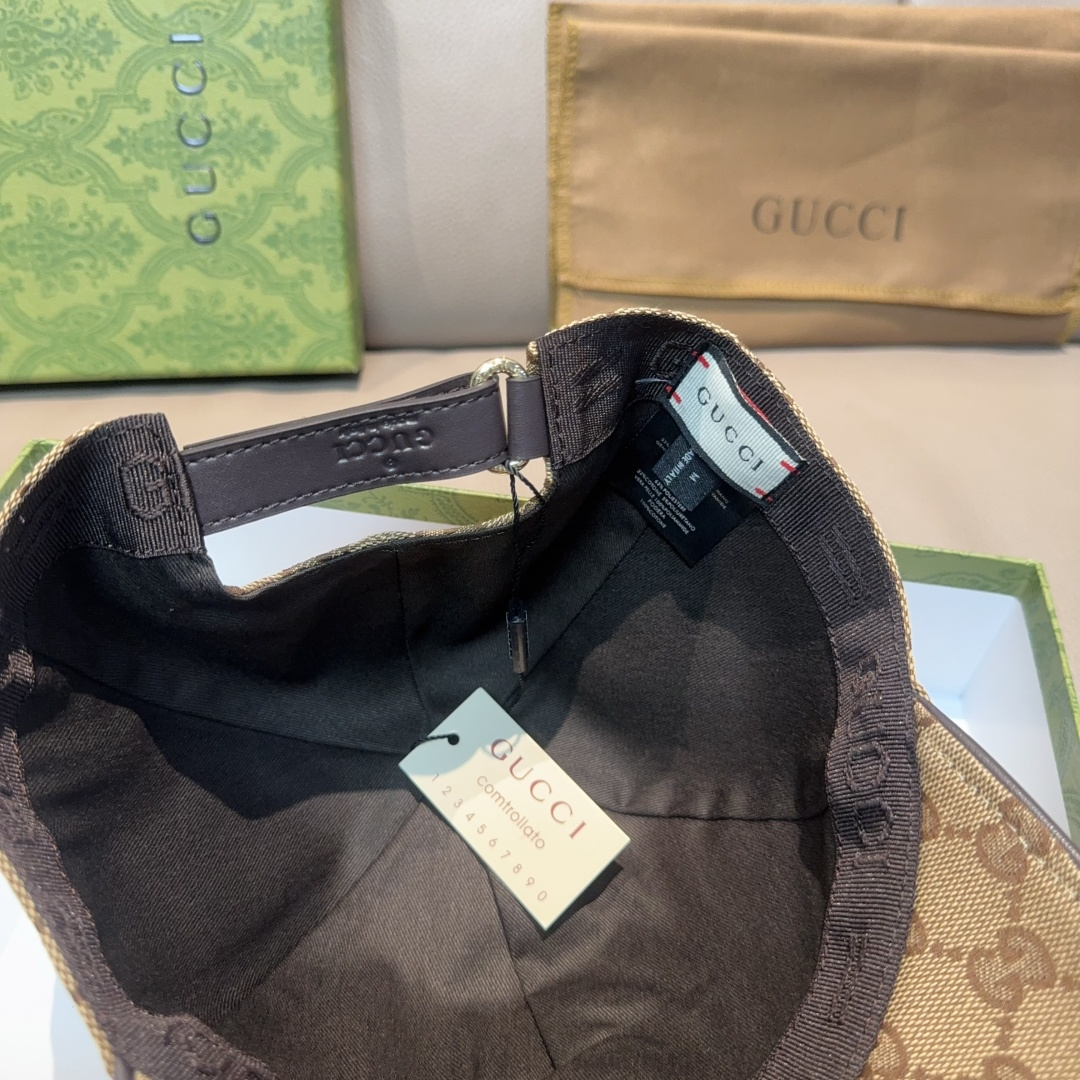 
配盒子布袋，Gucci(古奇)新款原单棒球帽， 虎头刺绣，11开模订制，重工刺绣，细节可媲美专柜，原版