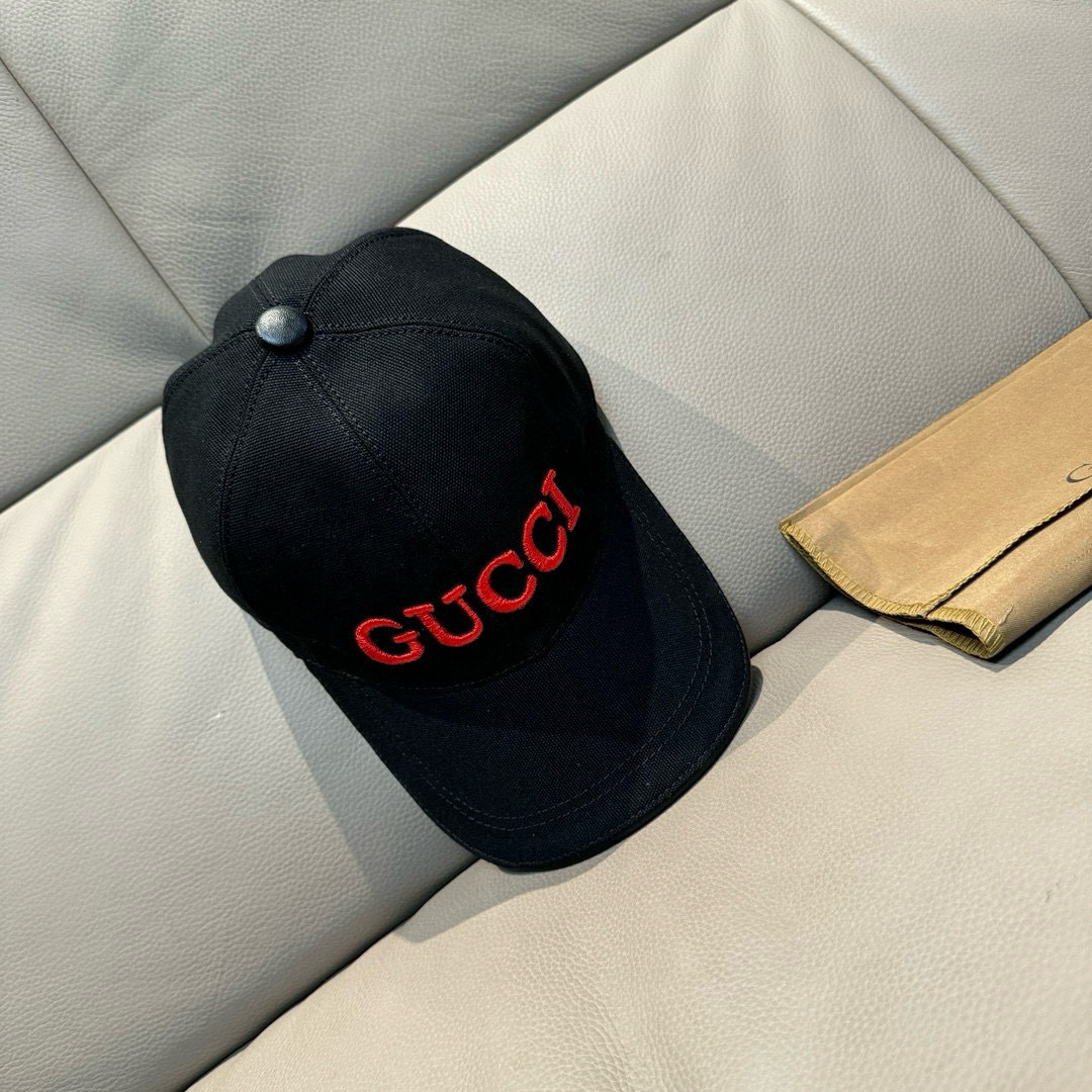 
配盒子布袋，Gucci(古奇)新款原单棒球帽，GUCCI刺绣，11开模订制，重工刺绣，细节可媲美专柜，