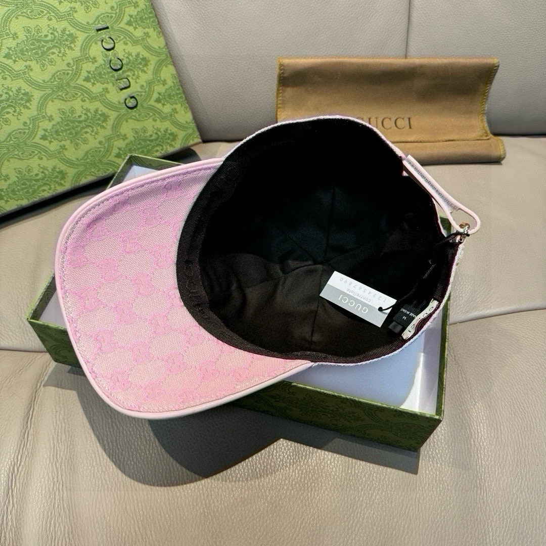 
爆款全色到货
NY&Gucci（古奇)合作款棒球帽， 专柜最新款，NY刺绣，11开模订制，原厂透气帆布