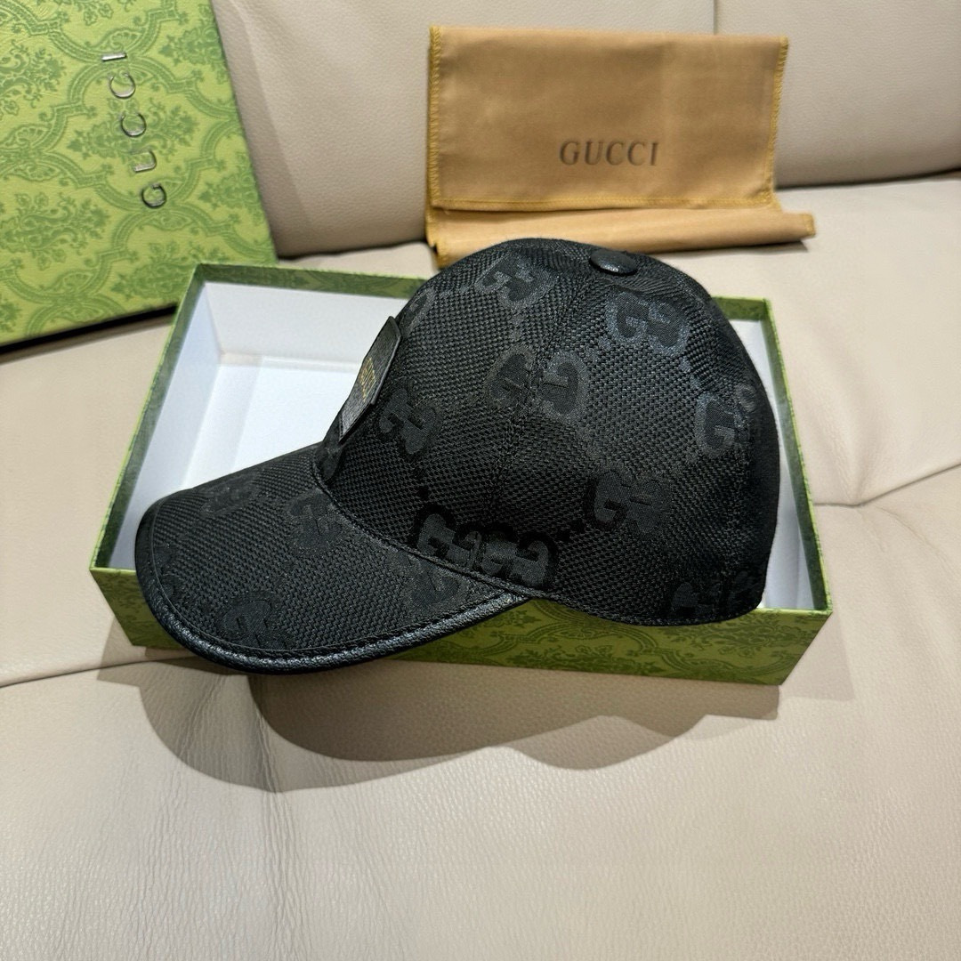 
配包装布袋，Gucci(古奇)新款原单棒球帽，Gucci烫金，专柜最新款，11开模订制，正版开模，原版