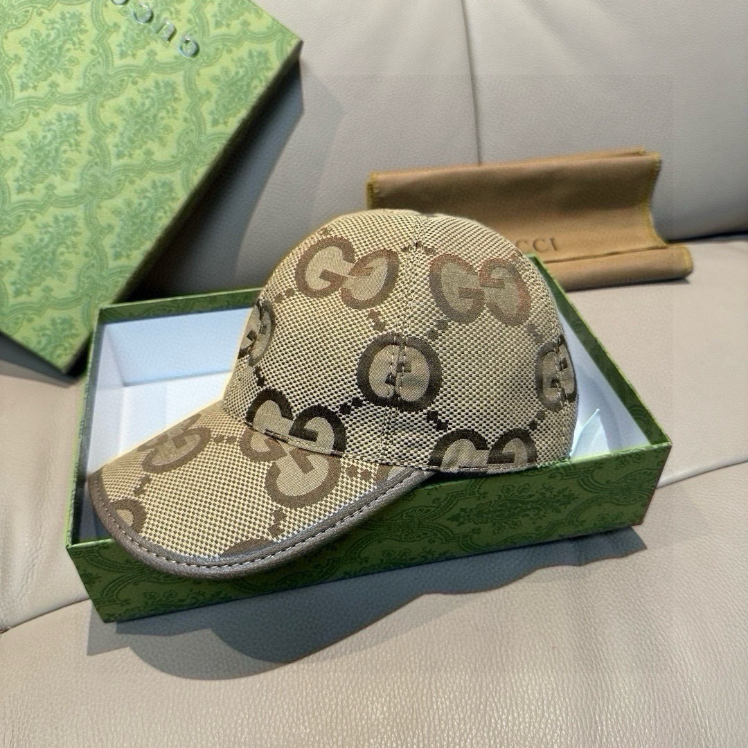 
配包装布袋，Gucci古奇新款原单棒球帽， 大双G，专柜11开模订制，原版帆布面料+头层牛皮，轻盈透气