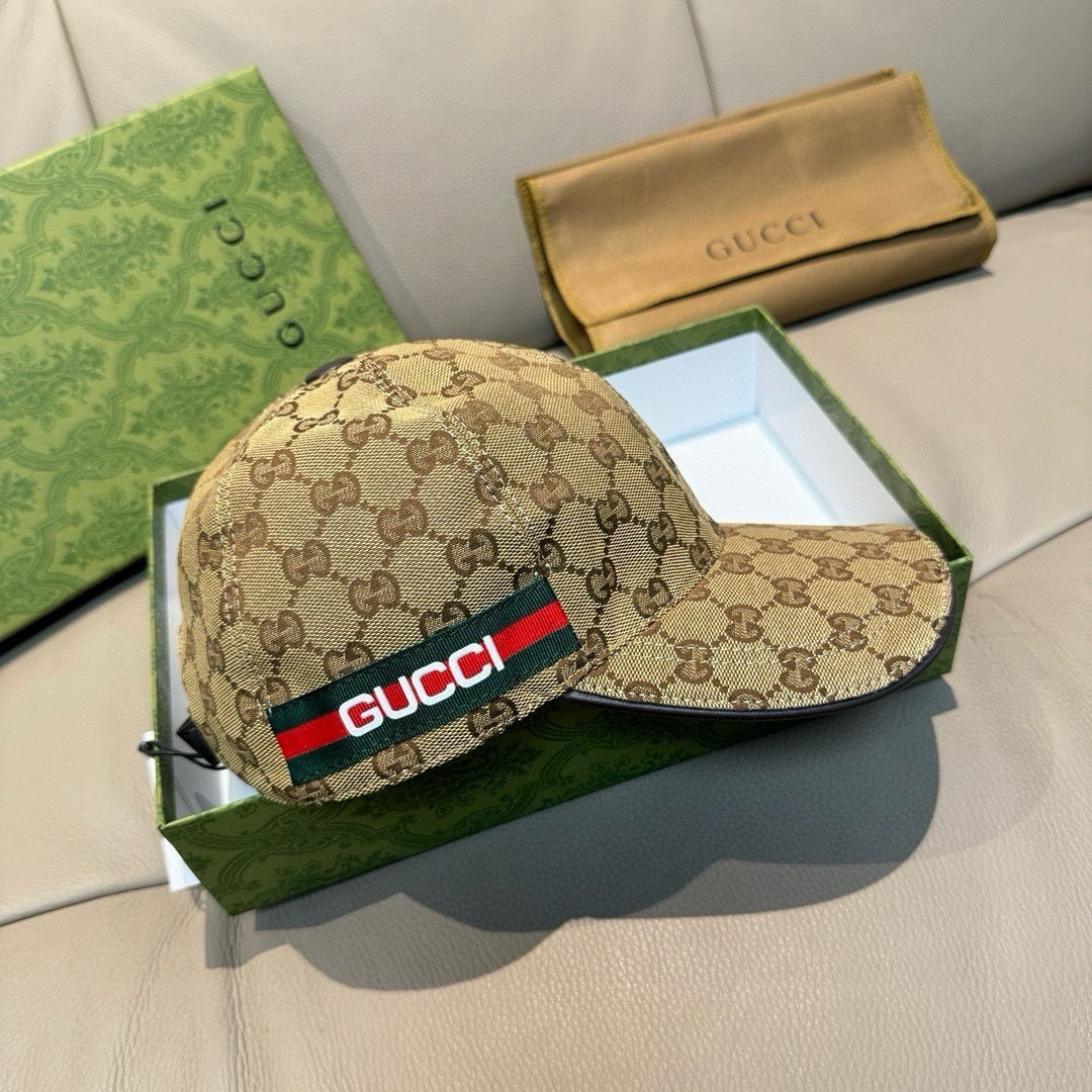 
配盒子布袋，Gucci(古奇)春夏新款原单棒球帽， logo织带，11开模订制，原版帆布料+头层牛皮，
