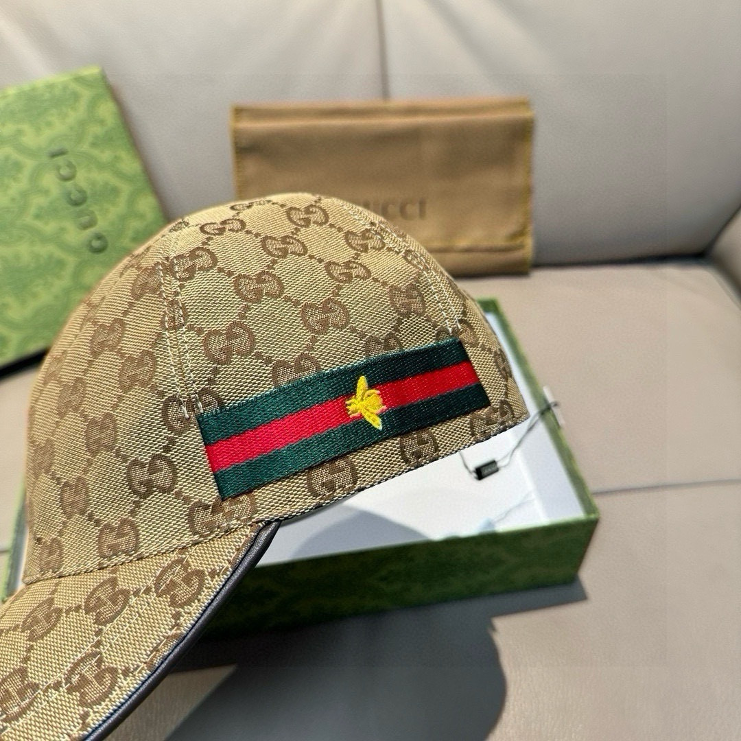 
万年经典款出货！
配盒子布袋，Gucci(古奇)经典原单棒球帽😍😍小蜜蜂，专柜11开模订制，最高版本，