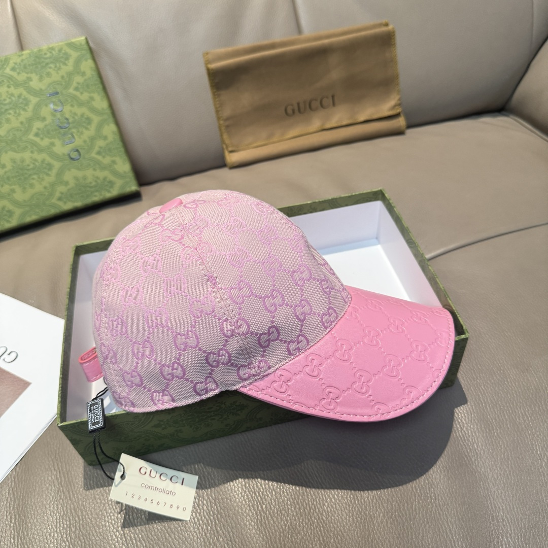 
配盒子布袋，Gucci(古奇)经典原单棒球帽，小双G牛皮拼接，11开模订制，质量超赞！帽檐头层牛皮压花