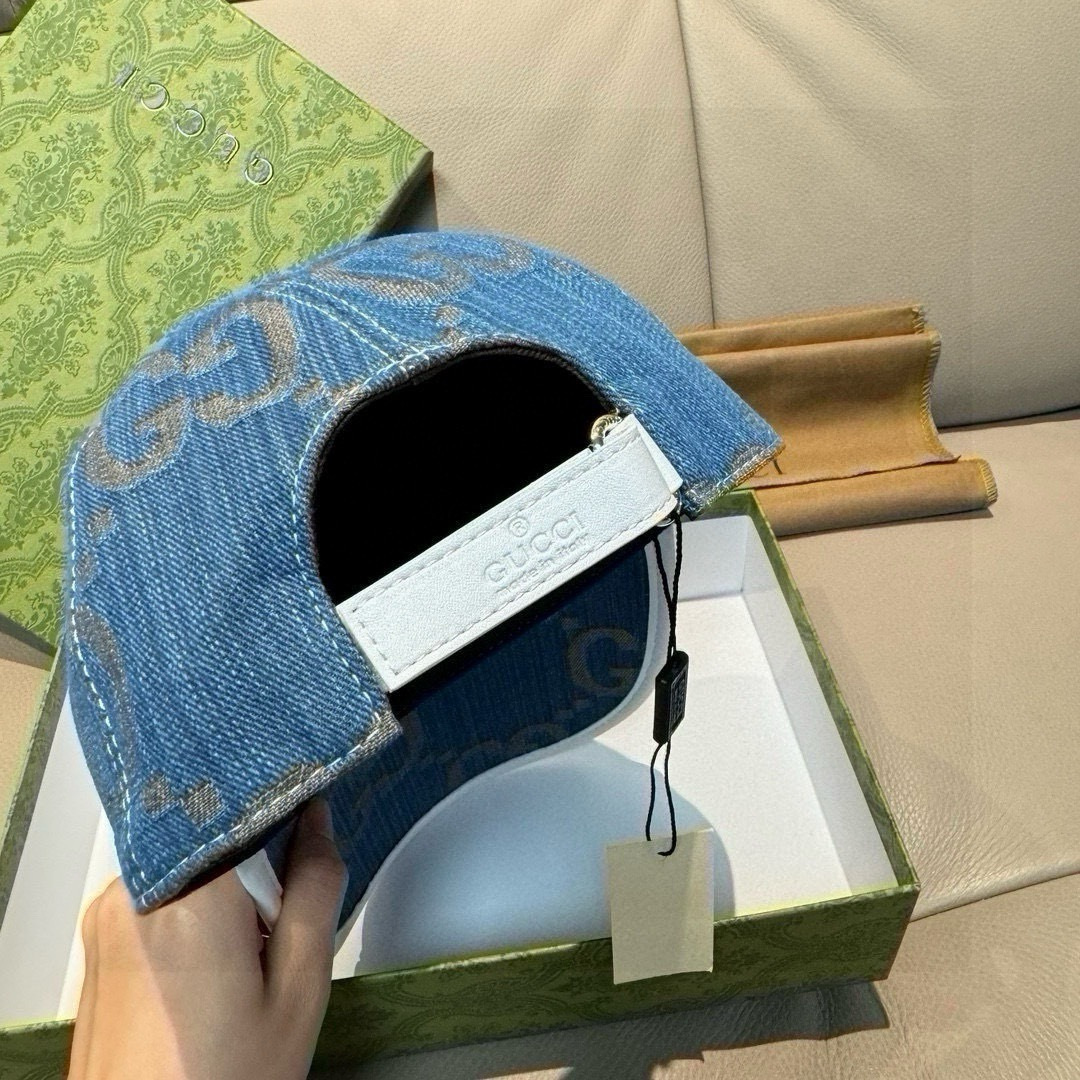 
配包装布袋，Gucci古奇新款原单棒球帽， 大双G，专柜11开模订制，完美对花，原版帆布面料+头层牛皮