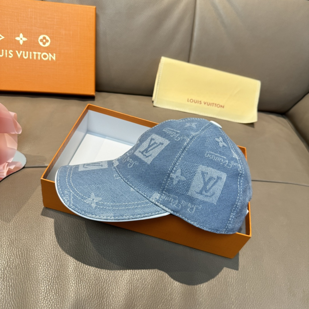 
配盒子布袋，LV路易威登新款原单棒球帽，LV牛仔提花，专柜11开模订制，原版帆布面料+头层牛皮，轻盈透