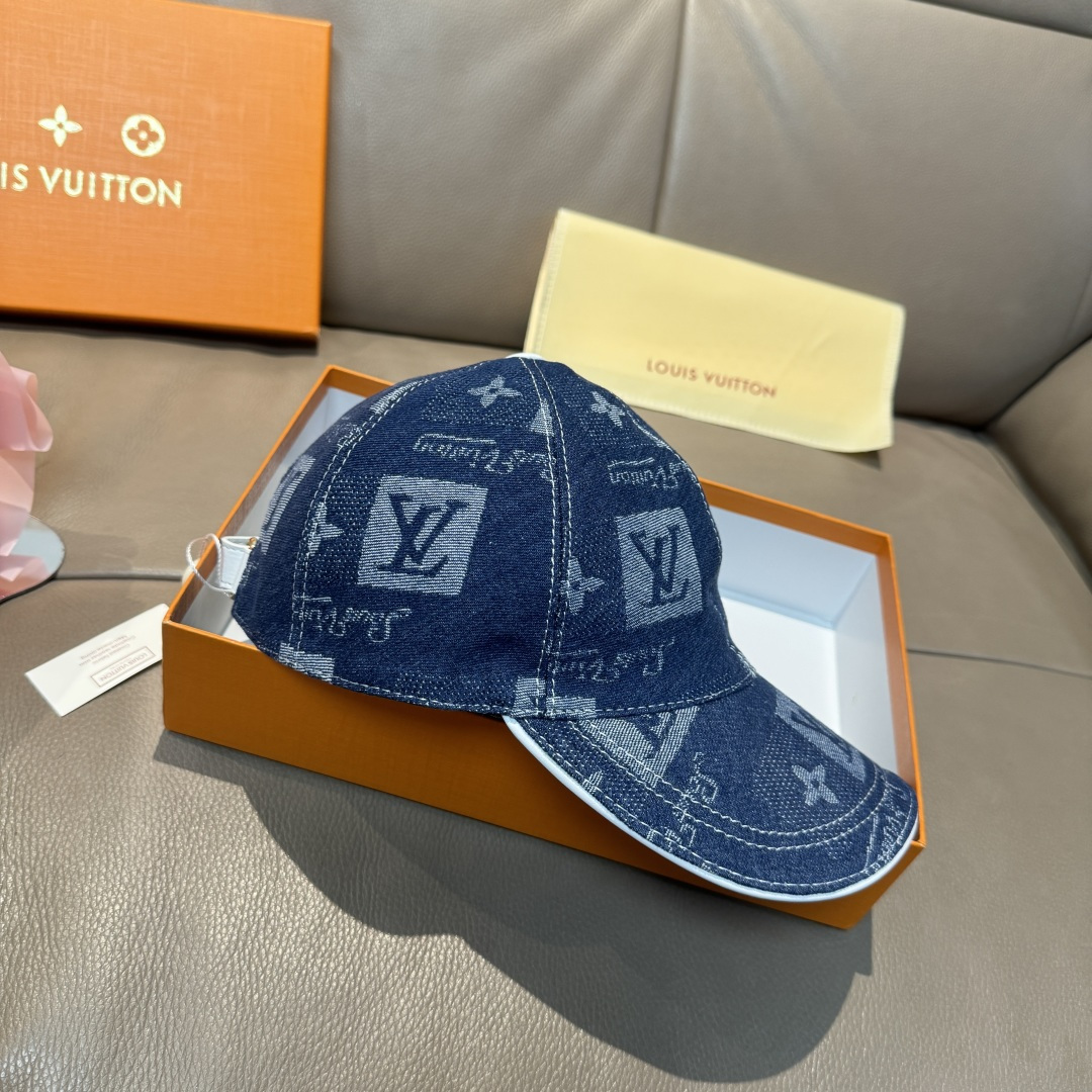 
配盒子布袋，LV路易威登新款原单棒球帽，LV牛仔提花，专柜11开模订制，原版帆布面料+头层牛皮，轻盈透