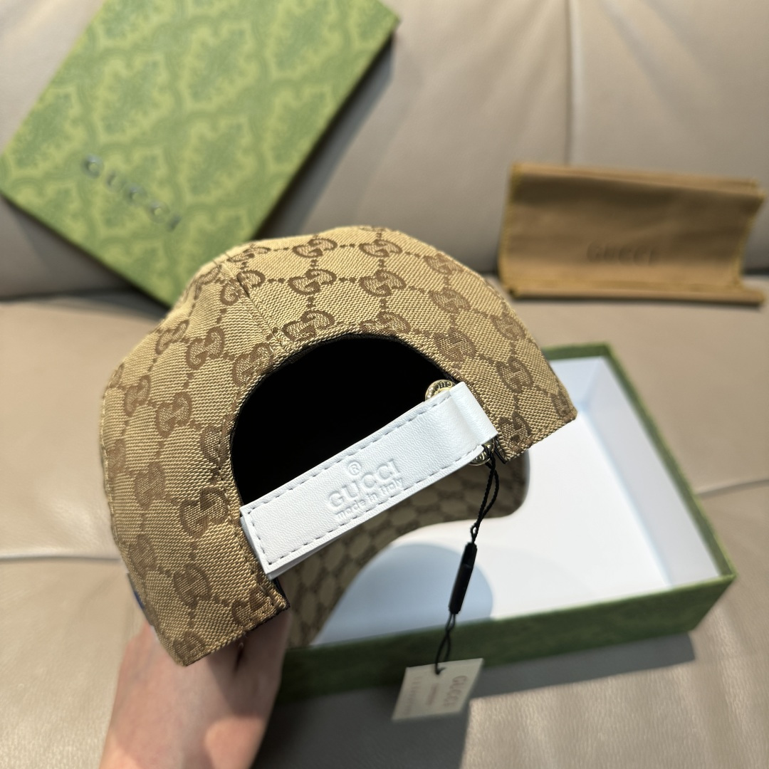 
万年经典款新色出货！
配盒子布袋，Gucci(古奇)经典原单棒球帽😍😍专柜11开模订制，最高版本，原版