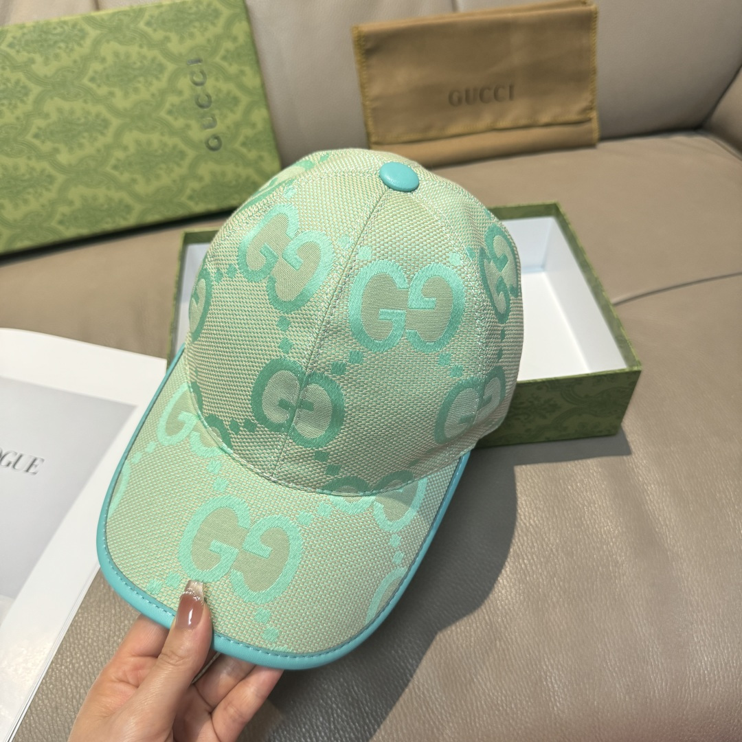 
配包装布袋，Gucci古奇新款原单棒球帽， 糖果色大双G，专柜11开模订制，原版帆布面料+头层牛皮，轻