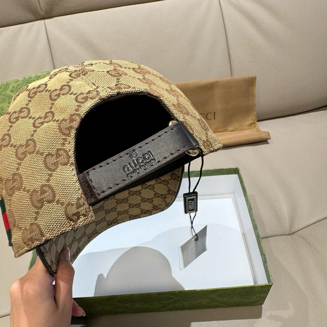 
配盒子布袋，NY&Gucci(古奇)最新合作款，原单棒球帽，11开模订制，细节可媲美专柜，原版帆布料+