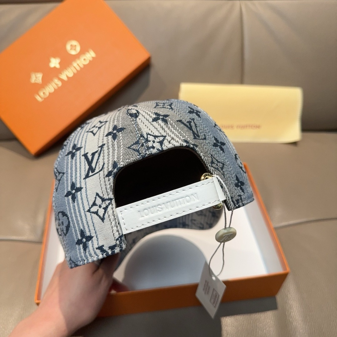 
配盒子布袋，LV路易威登新款原单棒球帽，LV渐变提花，专柜11开模订制，原版帆布面料+头层牛皮，轻盈透
