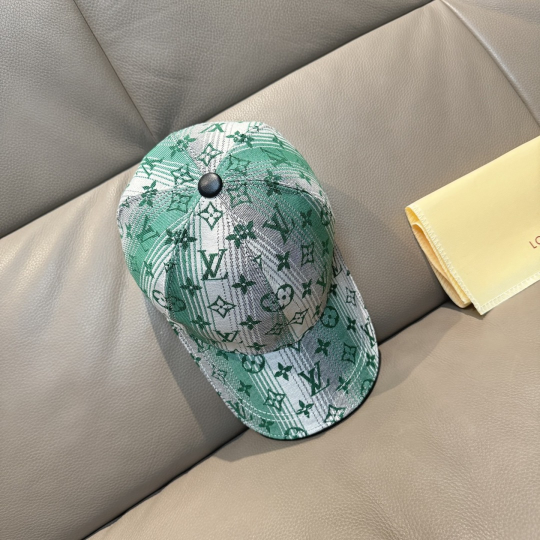 
配盒子布袋，LV路易威登新款原单棒球帽，LV渐变提花，专柜11开模订制，原版帆布面料+头层牛皮，轻盈透