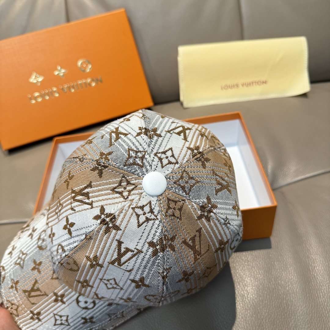 
配盒子布袋，LV路易威登新款原单棒球帽，LV渐变提花，专柜11开模订制，原版帆布面料+头层牛皮，轻盈透
