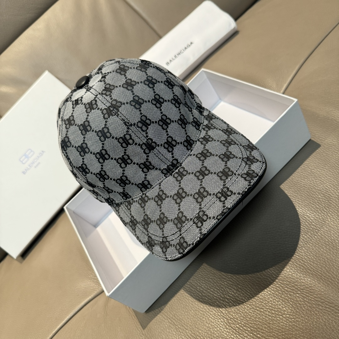 
配盒子布袋，Balenciaga（巴黎世家）新款原单棒球帽， 专柜11开模订制，原版帆布面料+头层牛皮