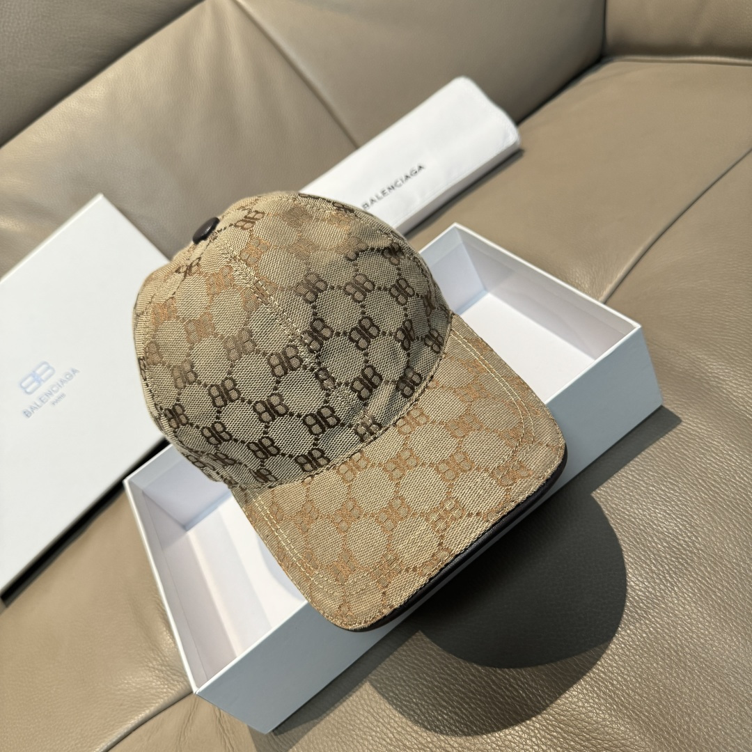 
配盒子布袋，Balenciaga（巴黎世家）新款原单棒球帽， 专柜11开模订制，原版帆布面料+头层牛皮