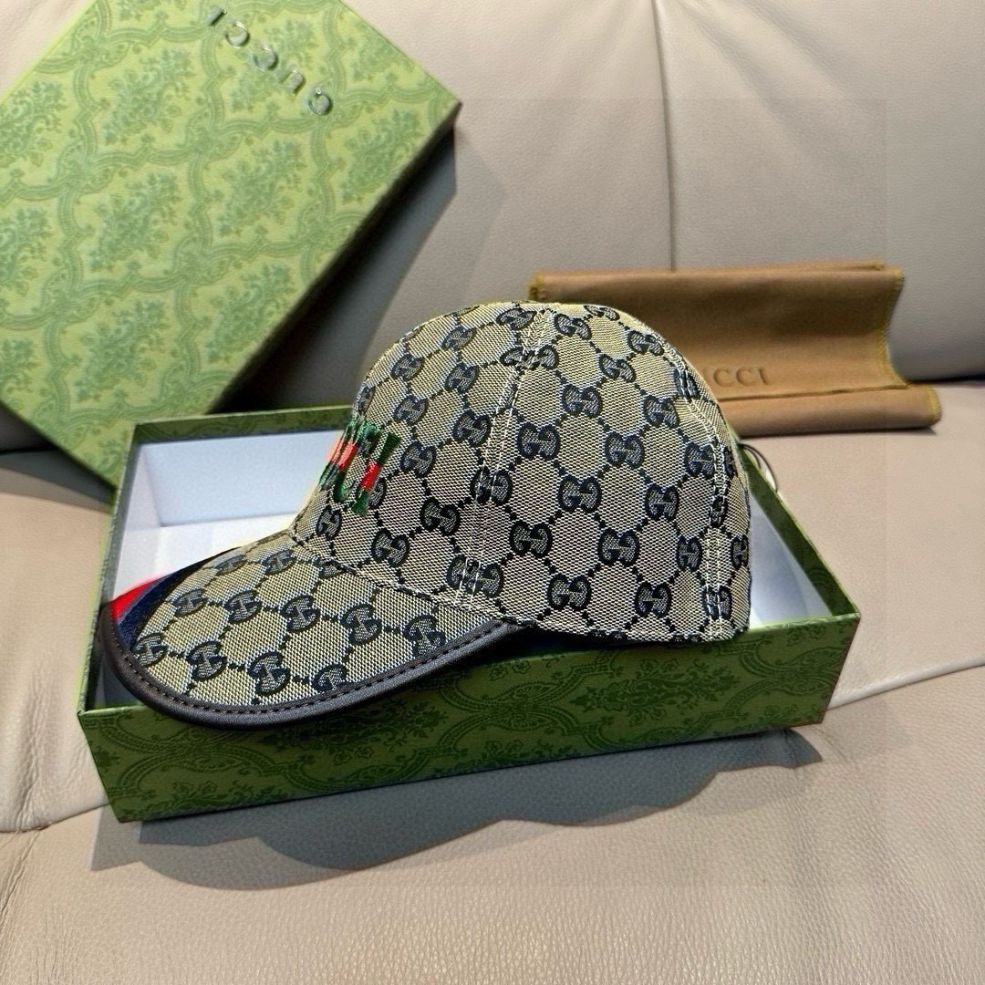 
配盒子布袋，Gucci(古奇)新款原单棒球帽，11开模订制，重工刺绣，细节可媲美专柜，原版帆布料+头层