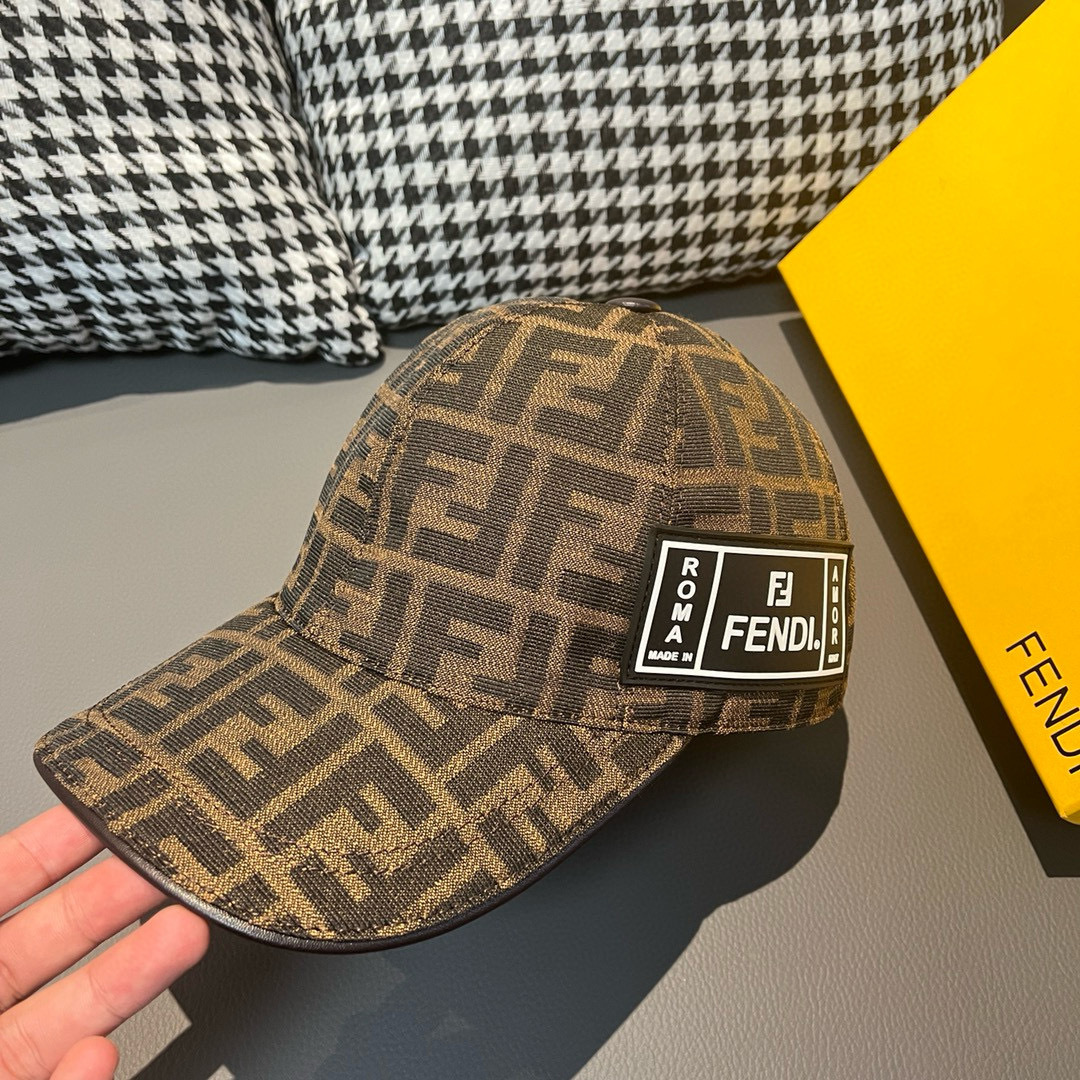 
配盒子布袋，Fendi（芬迪）最新款原单棒球帽， FENDI胶印，专柜热卖款，复古双F提花口碑极佳，1