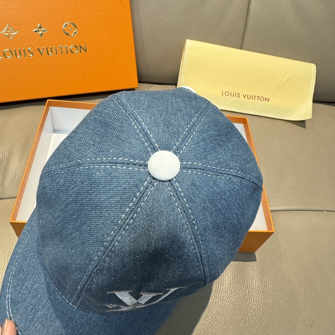 
配盒子布袋，LV(路易威登)新款原单棒球帽，LV刺绣，专柜11开模订制，原版帆布面料+头层牛皮，精细刺