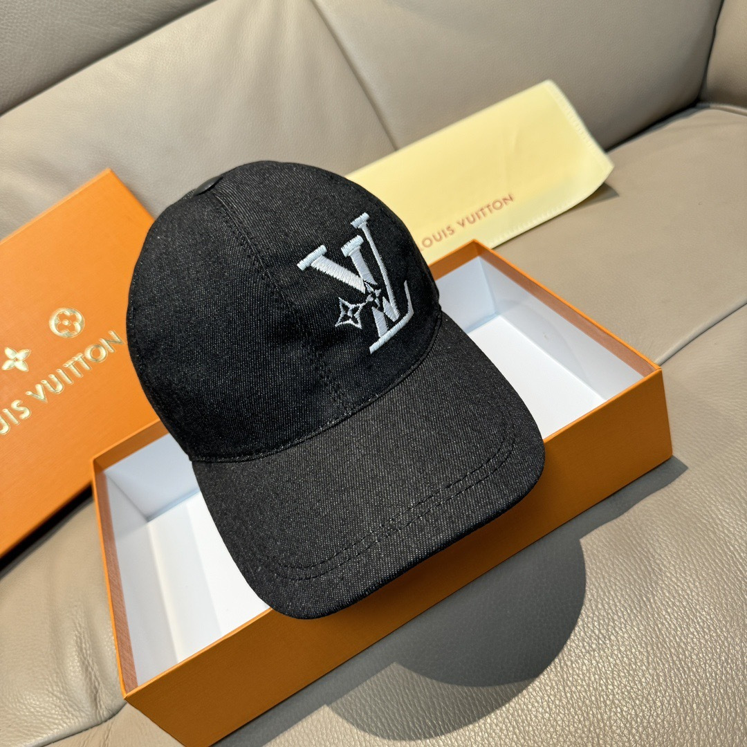 
配盒子布袋，LV(路易威登)新款原单棒球帽，LV刺绣，专柜11开模订制，原版帆布面料+头层牛皮，精细刺