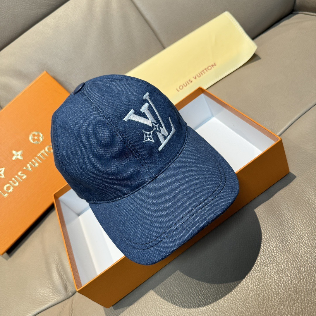 
配盒子布袋，LV(路易威登)新款原单棒球帽，LV刺绣，专柜11开模订制，原版帆布面料+头层牛皮，精细刺