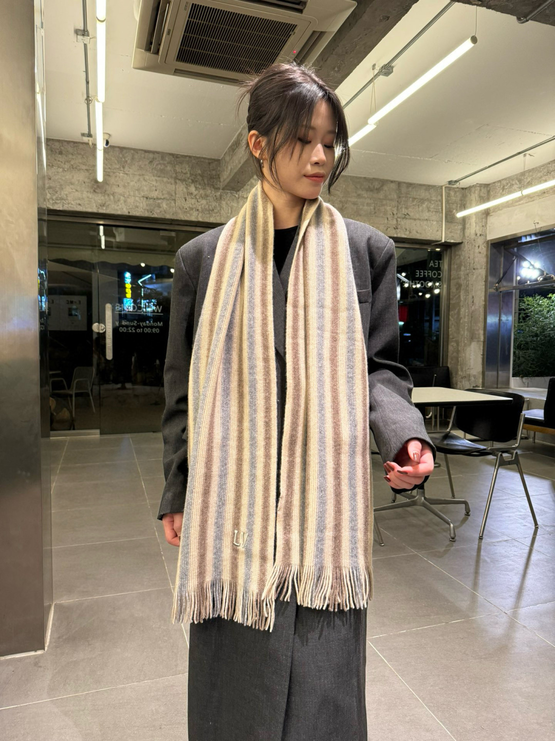 Louis Vuitton Lv新款高端羊绒针织围巾 出口尾单 客供 羊绒纱线 这款织法比较难 又很费纱线