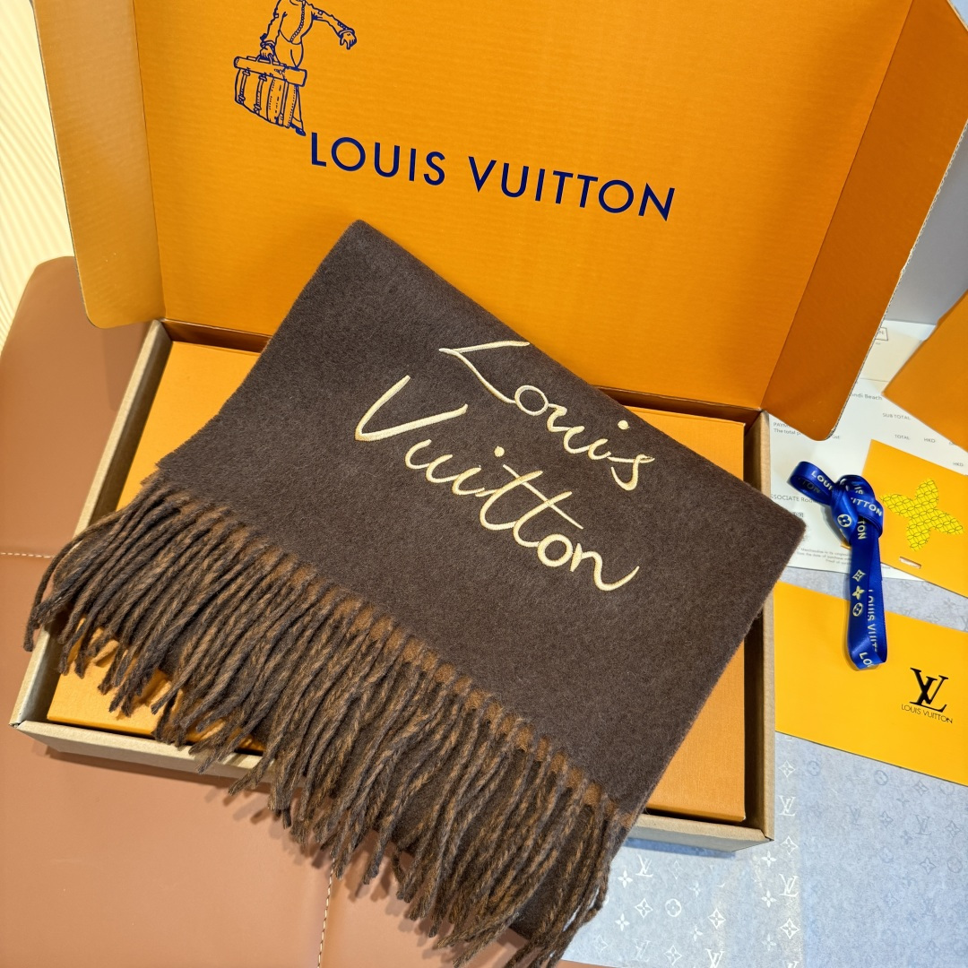 Louis Vuitton LV 2025新款签名款围巾 双面羔羊绒 出口订单 喜欢有颜值 高质量的亲可入手